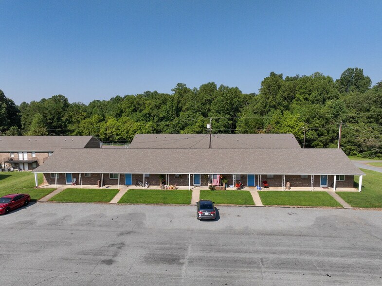 More Photos Of 100 S Kirkland Ave, Elkin Apartments For Sale