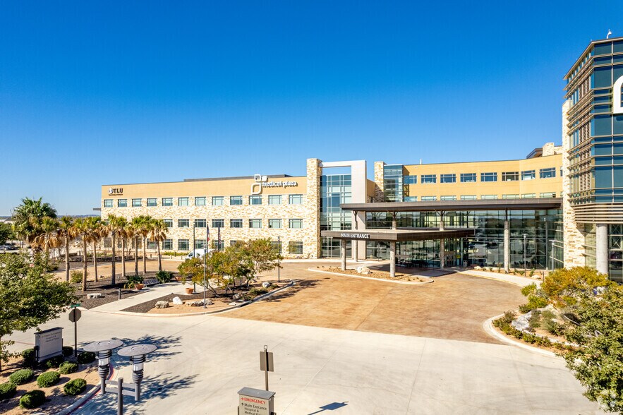 More Photos Of 545 Creekside Way, New Braunfels Coworking Space