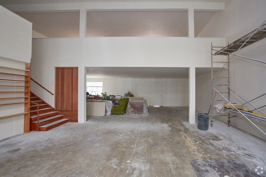 More Photos Of 3838 Atlantic Ave, Long Beach Loft Creative Space For Lease