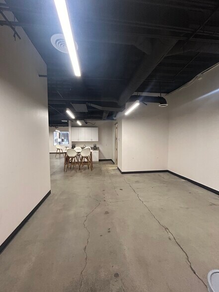 More Photos Of 4221 Wilshire Blvd, Los Angeles Loft Creative Space For Lease