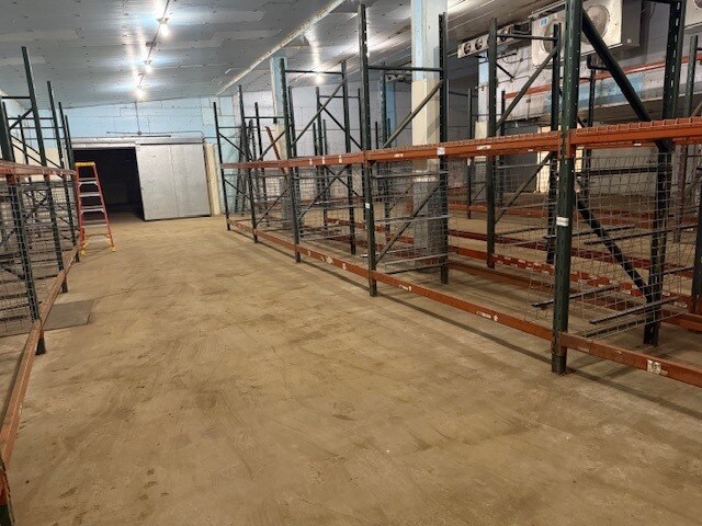 More Photos Of 2514 Foundry Pl, Clayville Industrial For Sale