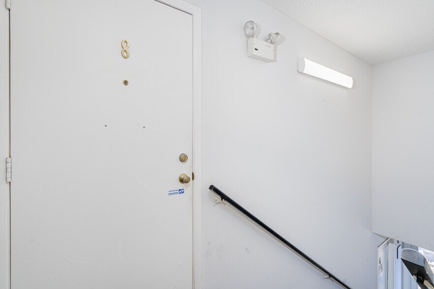 More Photos Of 555 W Granada Blvd, Ormond Beach Medical For Sale