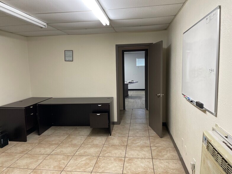 More Photos Of 15502 Highway 3, Webster Light Manufacturing For Lease