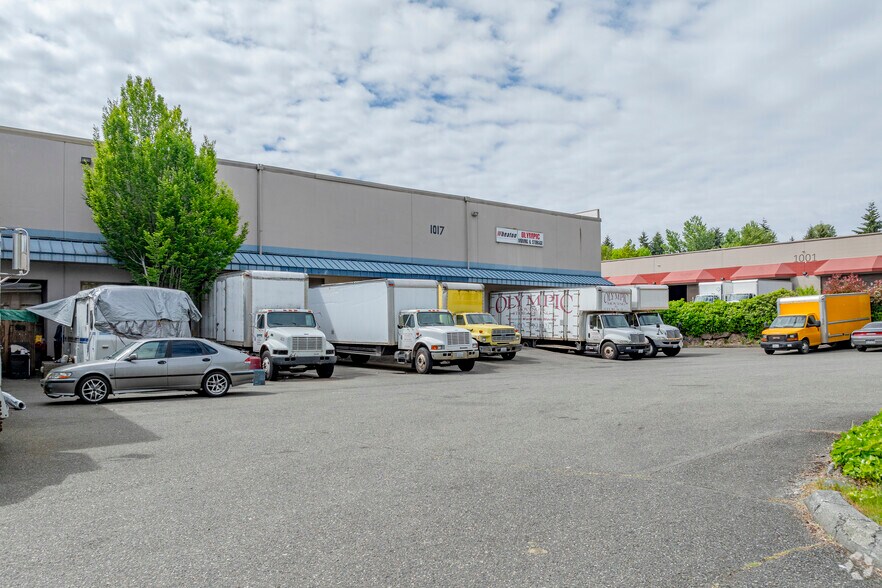 More Photos Of 1017 S 344th St, Federal Way Warehouse For Lease
