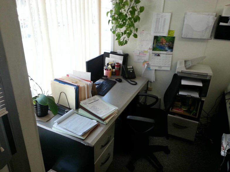 More Photos Of 304 Newark Ave, Jersey City Storefront Retail Office For Lease