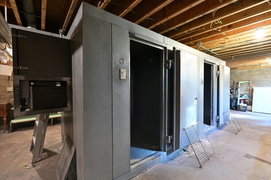 More Photos Of 23694 Clam Lake Rd, Clam Lake Restaurant For Sale