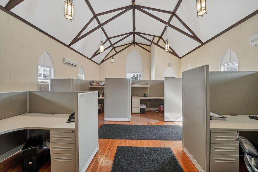 More Photos Of 27 Cleveland St, Valhalla Loft Creative Space For Lease