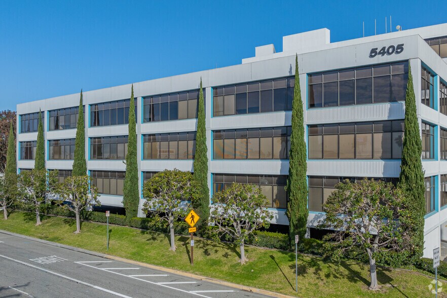 More Photos Of 5555 Garden Grove Blvd, Westminster Business Park For Sale