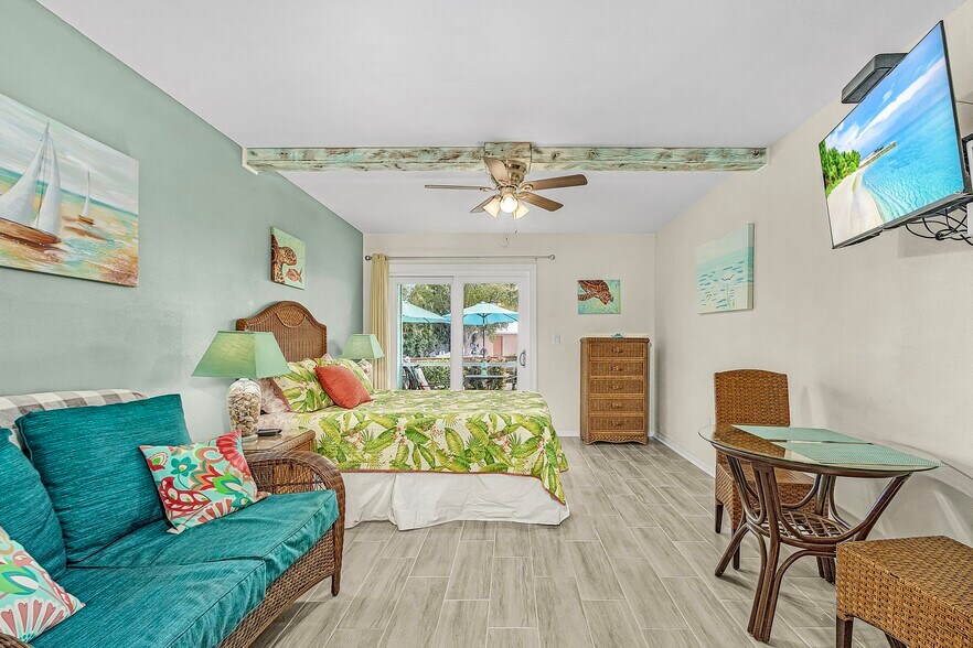 More Photos Of 3226 Stringfellow Rd, Saint James City Apartments For Sale