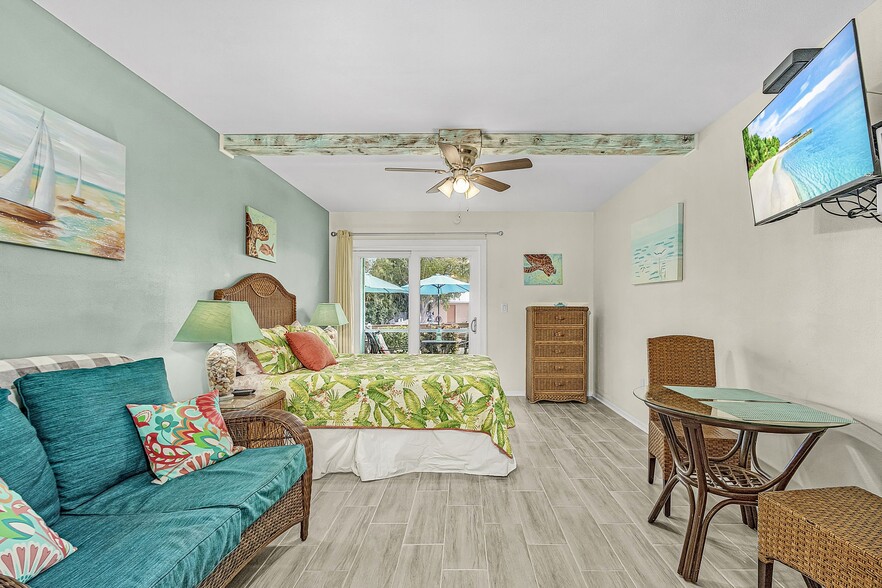 More Photos Of 3226 Stringfellow Rd, Saint James City Apartments For Sale