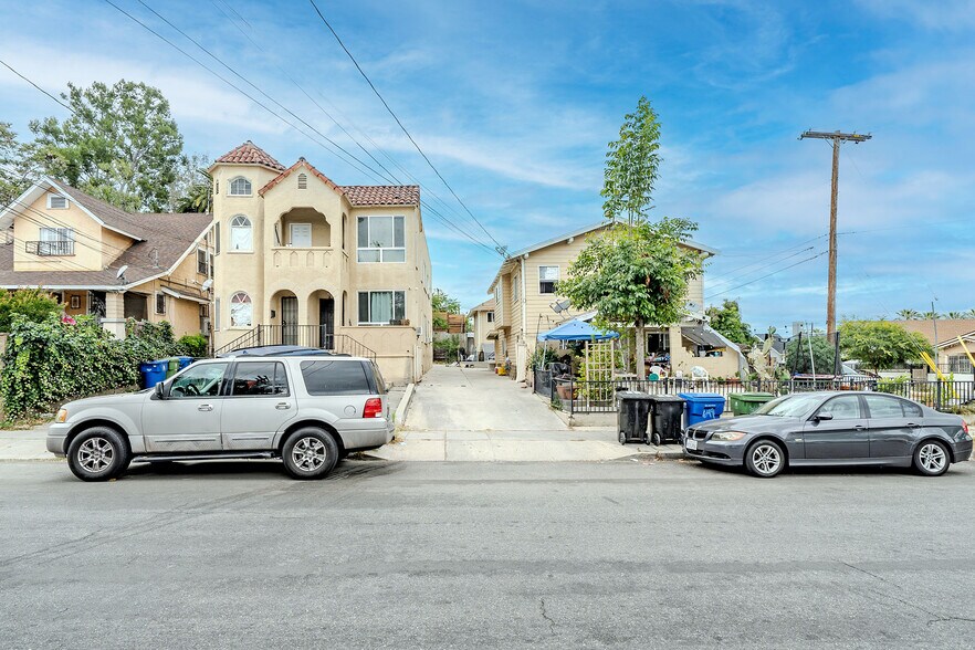 More Photos Of 645-649 N Cummings St, Los Angeles Apartments For Sale