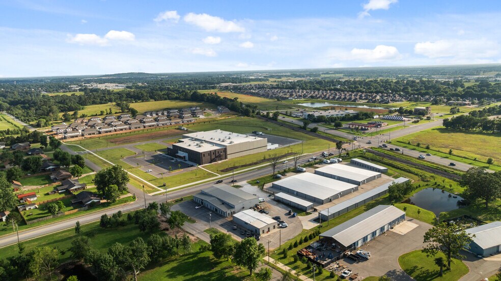 More Photos Of 753 W Pleasant Grove Rd, Rogers Self Storage For Sale