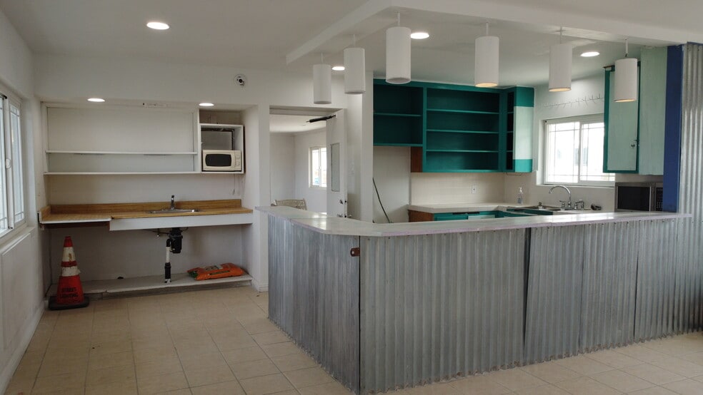 More Photos Of 68055 Club Circle Dr, Desert Hot Springs Hotel For Sale