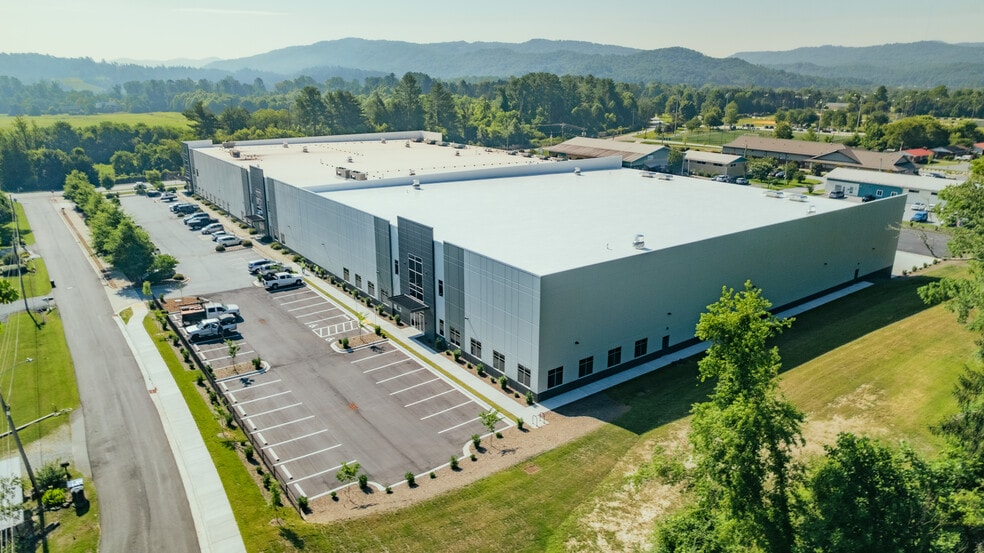 Primary Photo Of 63 Welcome St, Brevard Manufacturing For Lease