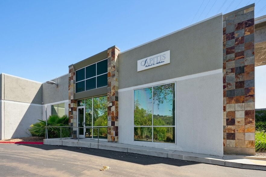 More Photos Of 11189 Sorrento Valley Rd, San Diego Research And Development For Sale