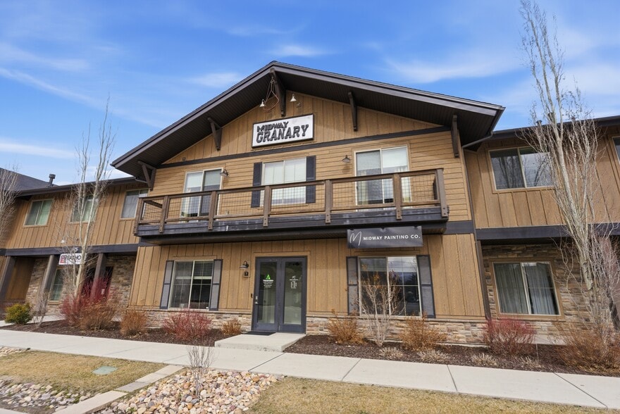 More Photos Of 695 E Main St, Midway Storefront Retail Office For Lease