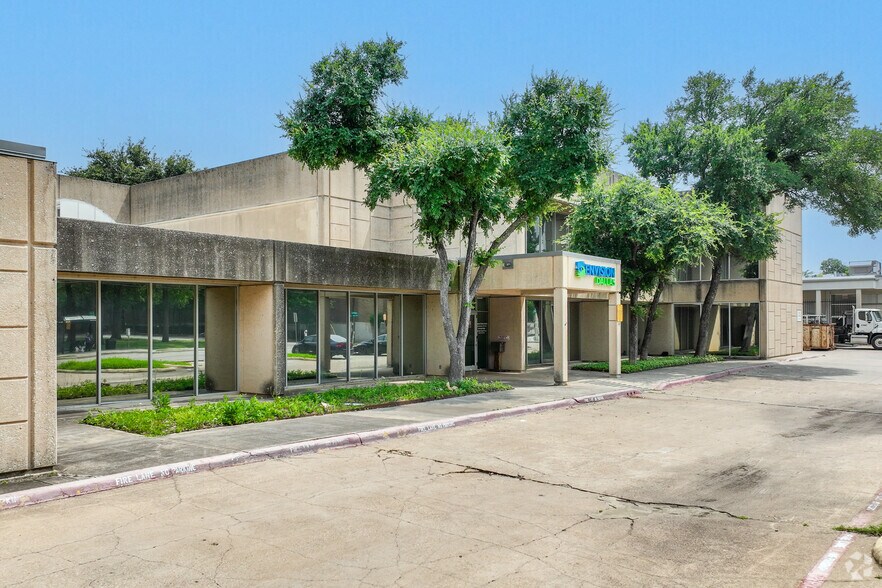 Primary Photo Of 3940-4306 Capitol Ave, Dallas Light Manufacturing For Sale