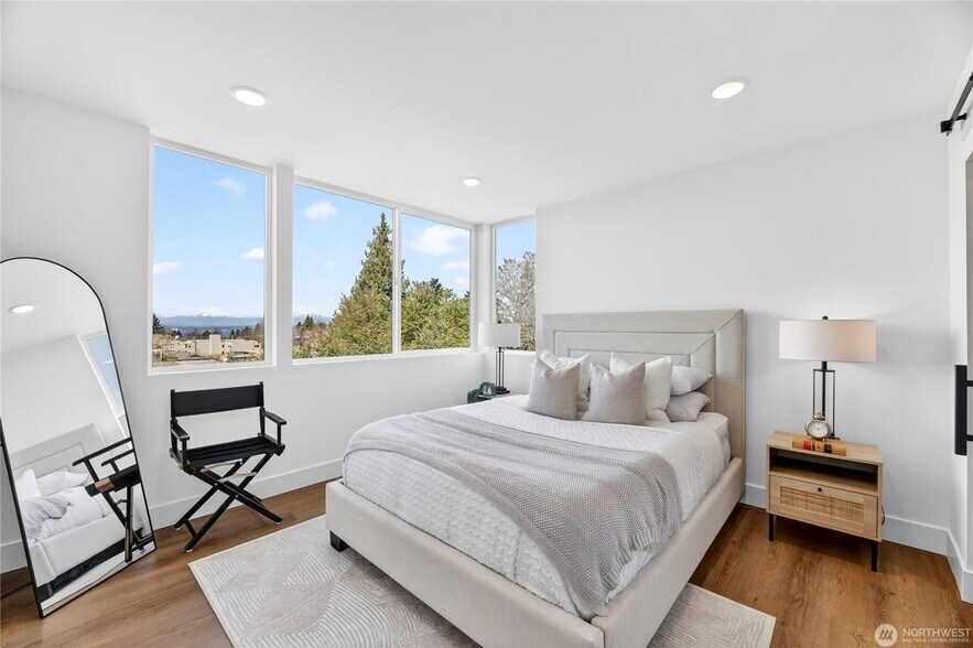 More Photos Of 6318 41st Ave SW, Seattle Apartments For Sale