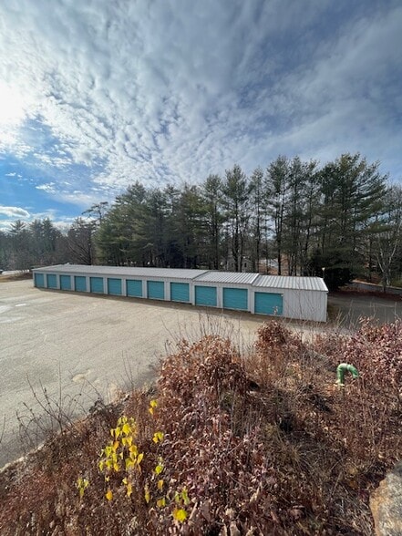 More Photos Of 10 Watson Rd, Barnstead General Retail For Sale