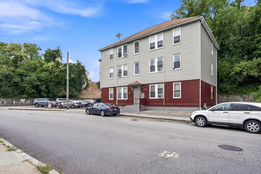 More Photos Of 219 River St, Woonsocket Apartments For Sale