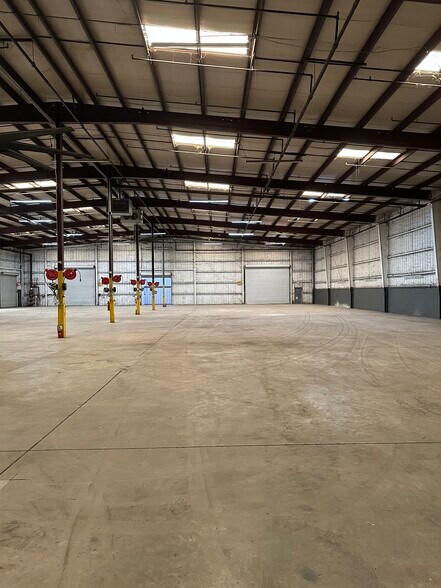 More Photos Of 4410 Wendell Dr SW, Atlanta Warehouse For Lease