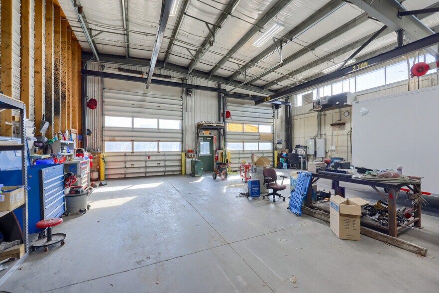 More Photos Of 2969 Lincoln Hwy E, Gordonville Flex For Lease