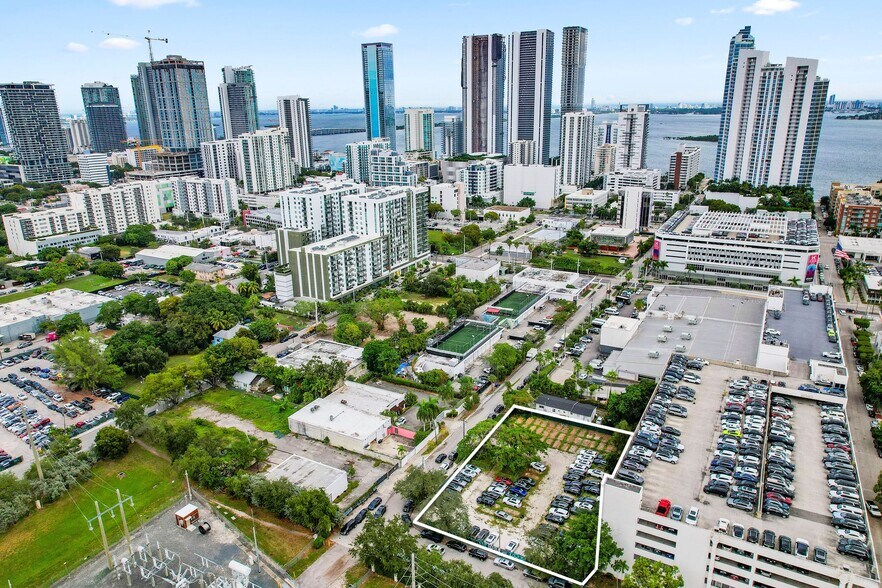 More Photos Of 100-118 NE 21st St, Miami Land For Sale