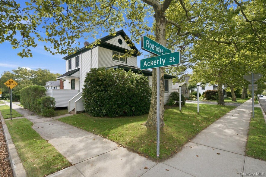 Primary Photo Of 1228 Roanoke Ave, Riverhead Medical For Sale