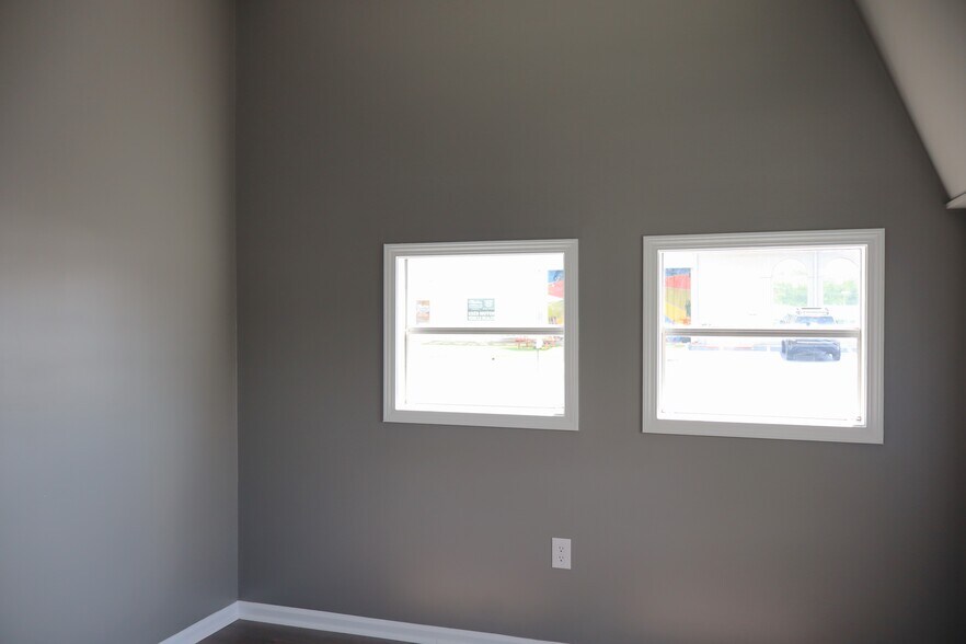 More Photos Of 1236 Rucker Blvd, Enterprise Auto Dealership For Sale