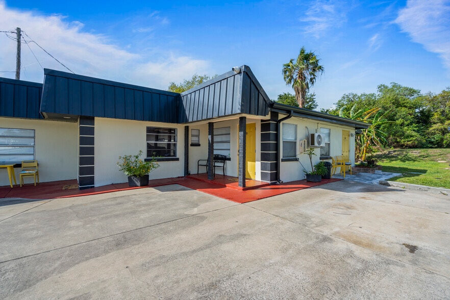 More Photos Of 5690 S Us Highway 1, Grant Hotel For Sale