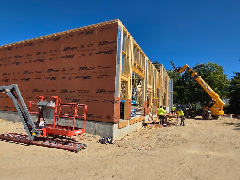 More Photos Of 30 Harvey Rd, Bedford Light Manufacturing For Lease