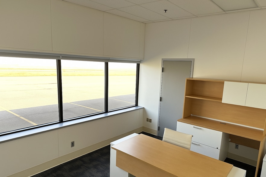 More Photos Of 1512 Woodland Dr, Saline Warehouse For Lease