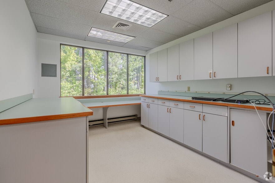 More Photos Of 839 Marshall Phelps Rd, Windsor Loft Creative Space For Sale