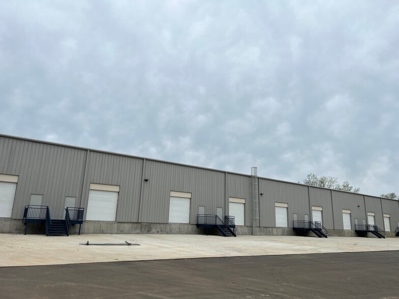 More Photos Of 10420-10440 John Price Rd, Charlotte Light Manufacturing For Lease