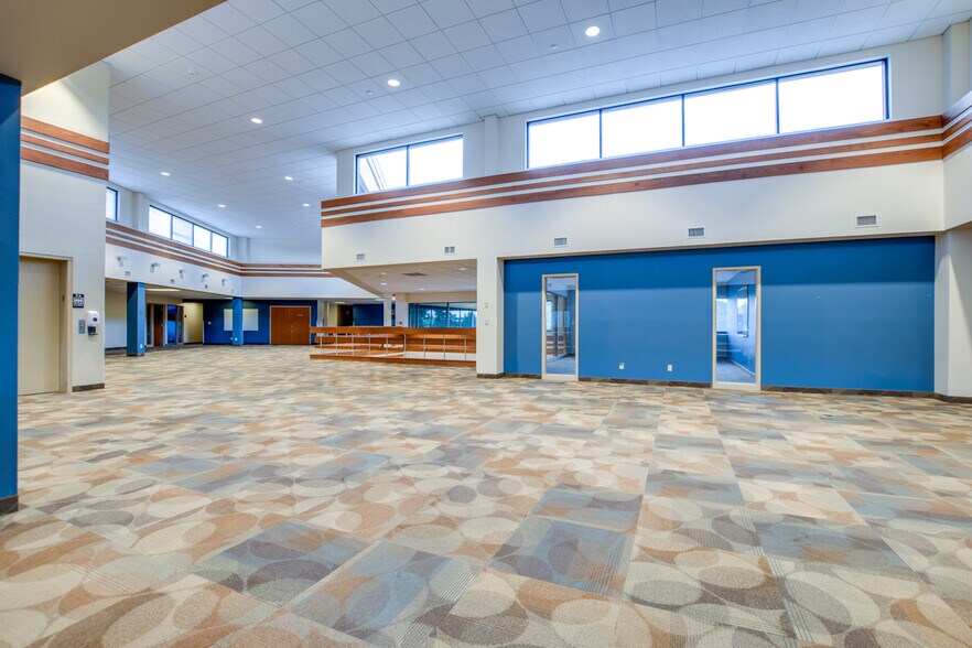 More Photos Of 744 Heartland Trl, Madison Medical For Lease