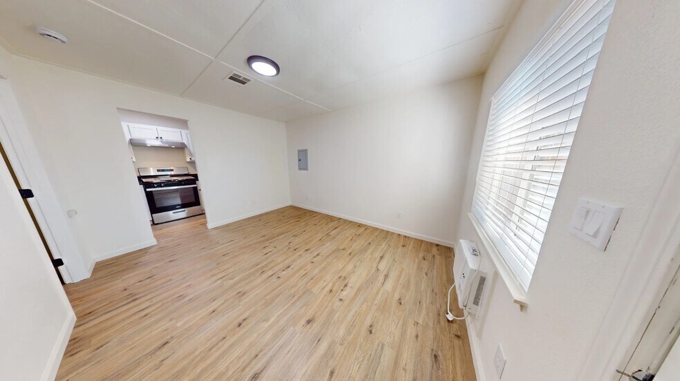 More Photos Of 2715 Twin View Blvd, Shasta Lake Multifamily For Sale