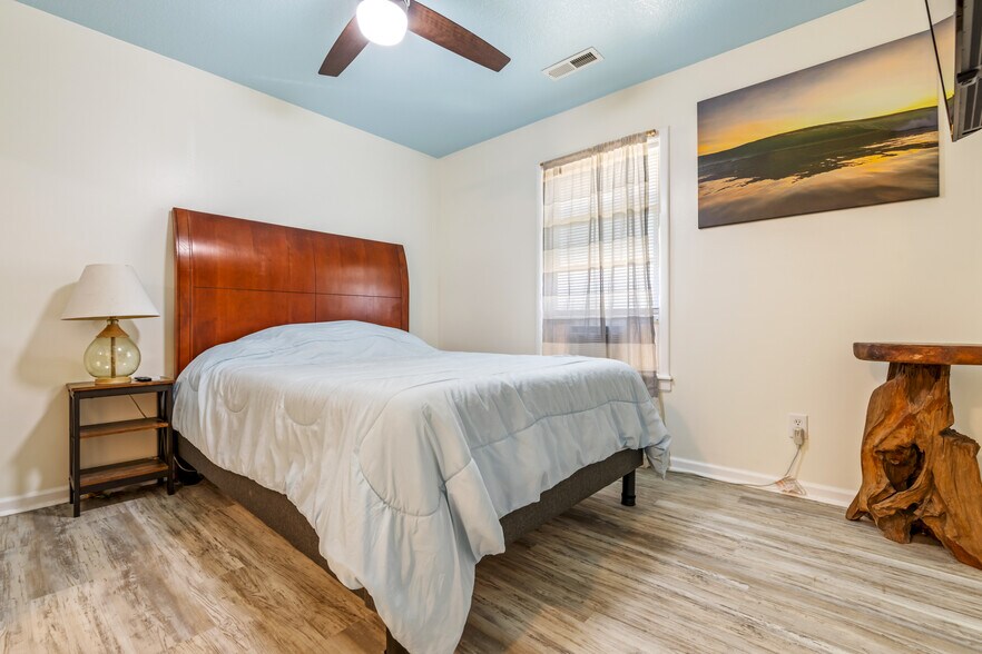 More Photos Of 26689 NC Hwy 12, Waves General Retail For Sale