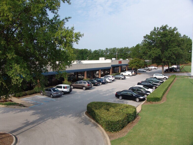 More Photos Of 100 Oxmoor Rd, Birmingham Unknown For Lease