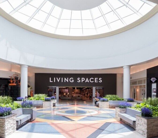 More Photos Of 500 Baybrook Mall, Friendswood Unknown For Lease