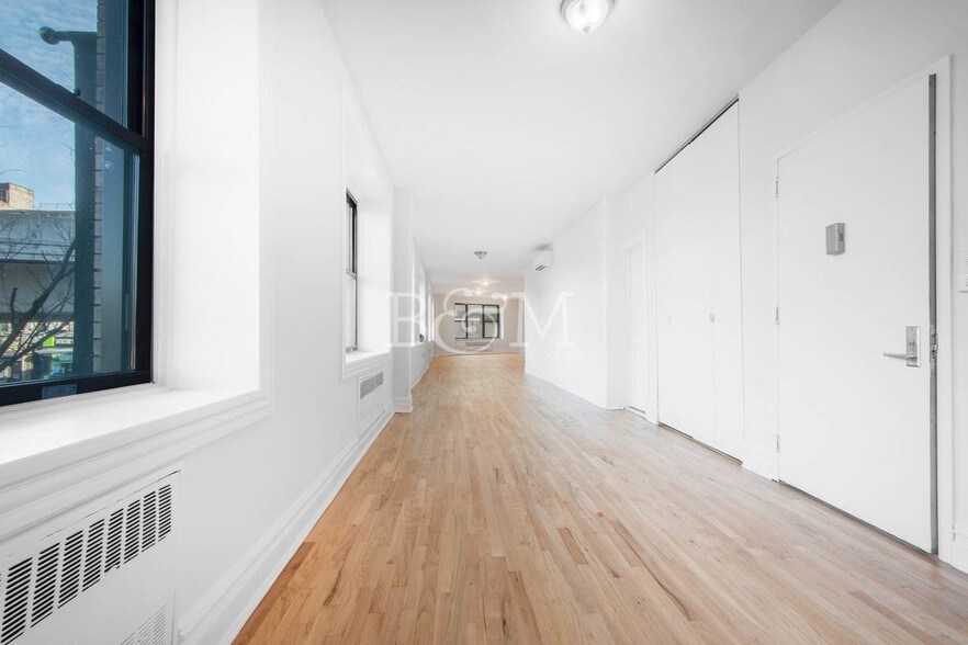 More Photos Of 195-199 Havemeyer St, Brooklyn Storefront Retail Office For Lease