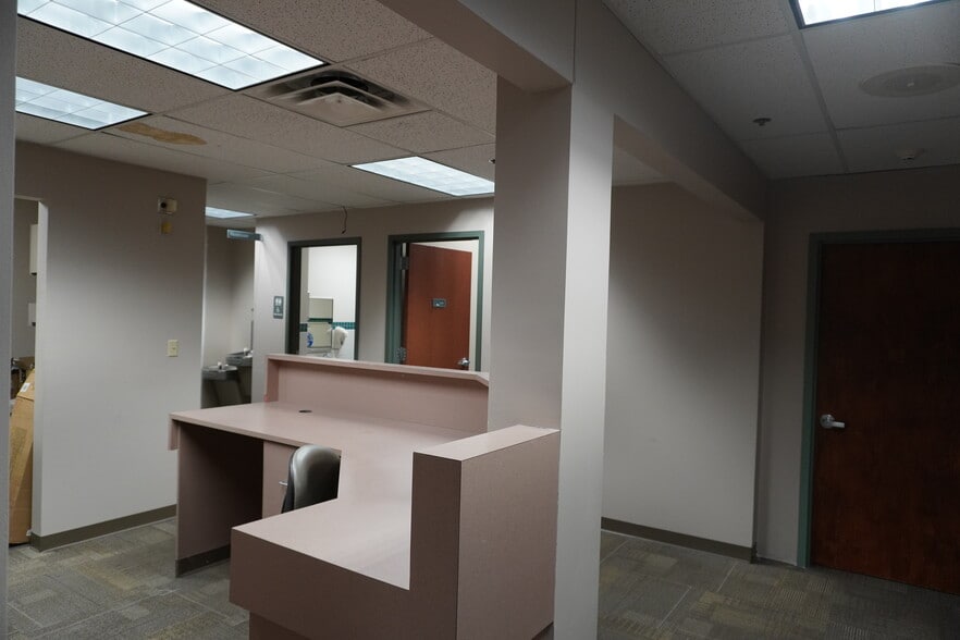 More Photos Of 3809 S 42nd St, Minneapolis Medical For Sale