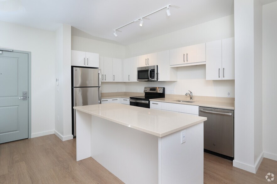 More Photos Of 199-211 Rantoul St, Beverly Apartments For Lease