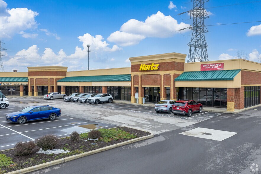 More Photos Of 1370 Veterans Pky, Clarksville Restaurant For Lease