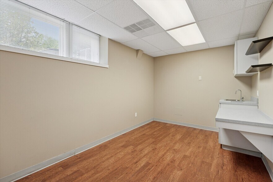 More Photos Of 101 Progress Dr, Doylestown Medical For Lease