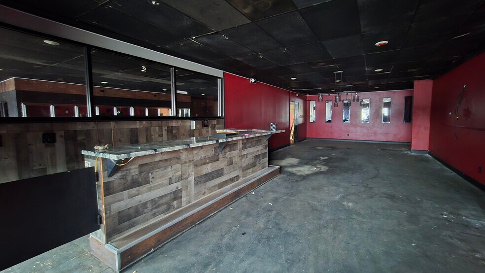 More Photos Of 1733 Piedmont Hwy, Piedmont Freestanding For Lease