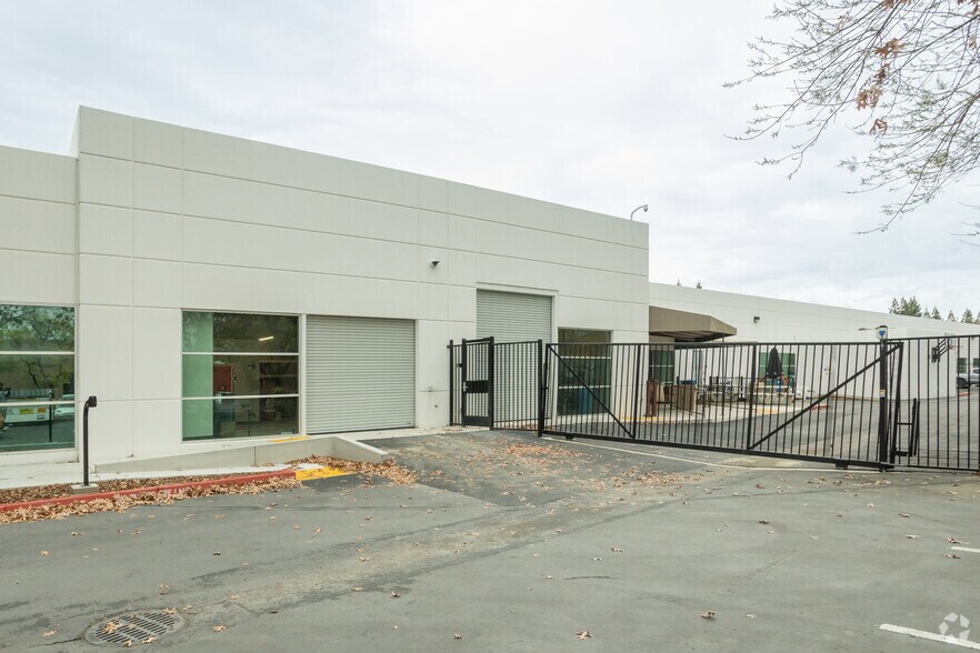 More Photos Of 3130 Kilgore Rd, Rancho Cordova Office For Lease
