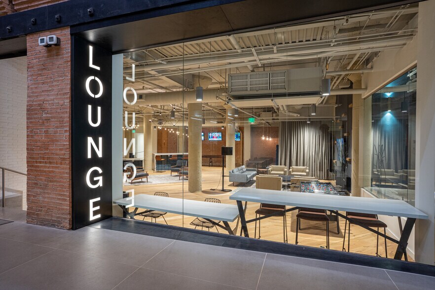 More Photos Of 1701 N Market St, Dallas Office For Lease