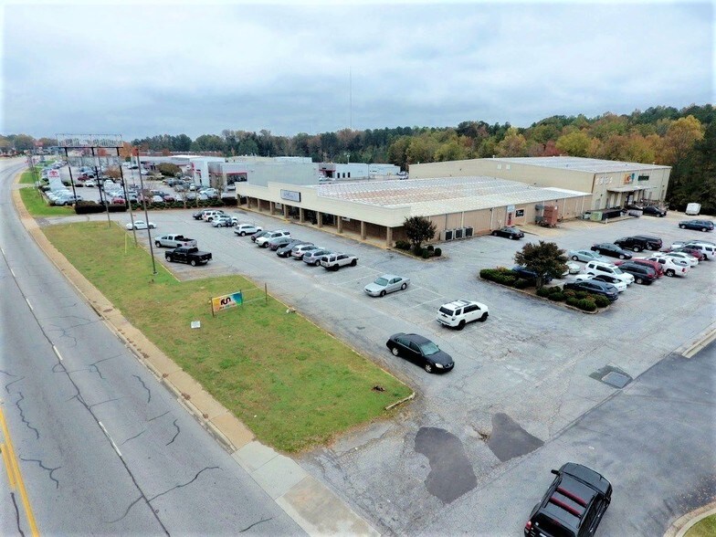 More Photos Of 1405 Bypass 72 NE, Greenwood Storefront Retail Office For Sale