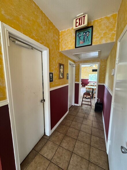 More Photos Of 916 E Borgfeld Dr, San Antonio Land For Sale