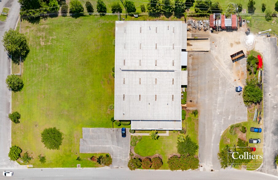 More Photos Of 7261 Investment Dr, Charleston Warehouse For Lease